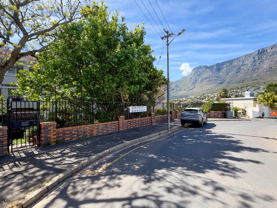 3 Bedroom Property for Sale in Gardens Western Cape